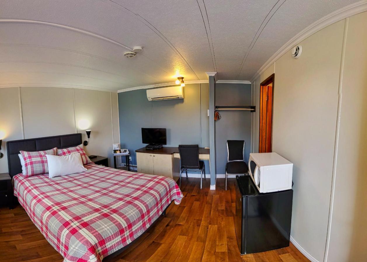 Motel Au Vieux Frontenac Thetford Mines Exteriér fotografie