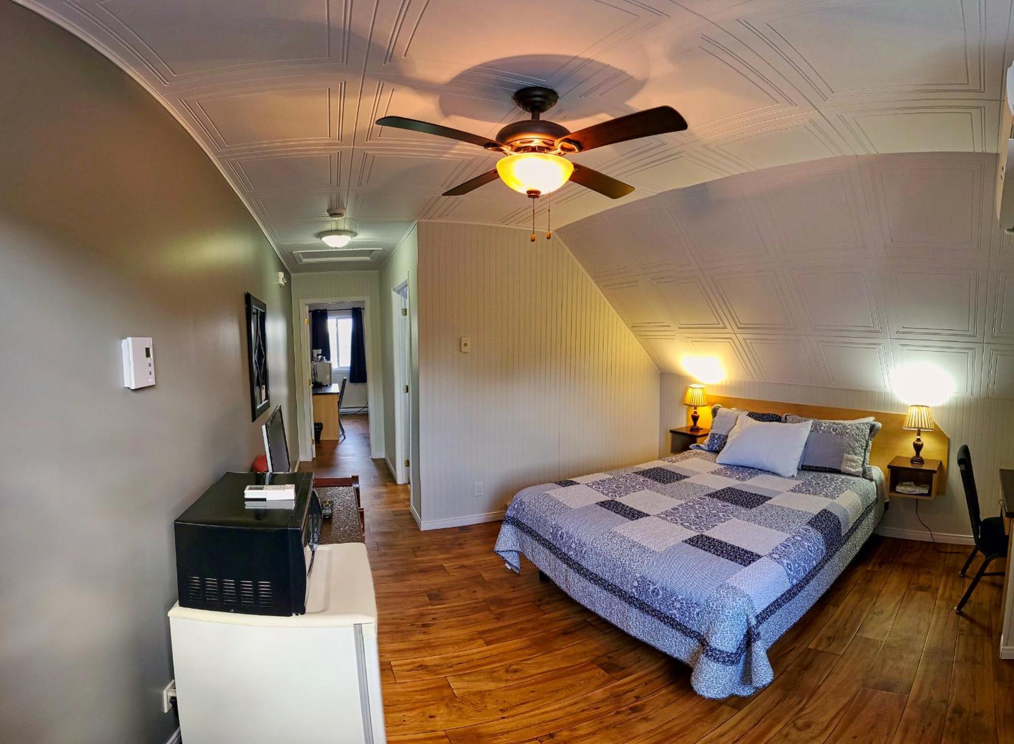Motel Au Vieux Frontenac Thetford Mines Exteriér fotografie